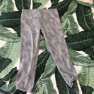 Athleta gray cotton spandex Capri leggings